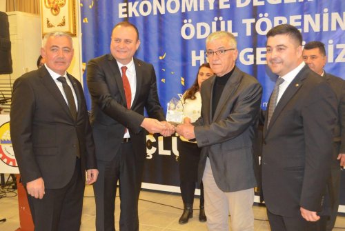 Ekonomi̇ye Değer Katanlar Ödül Töreni̇ (2024 Yılı Rekortmenleri̇)