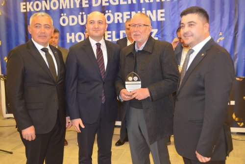Ekonomi̇ye Değer Katanlar Ödül Töreni̇ (2024 Yılı Rekortmenleri̇)