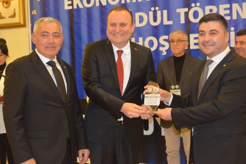 Ekonomi̇ye Değer Katanlar Ödül Töreni̇ (2024 Yılı Rekortmenleri̇)