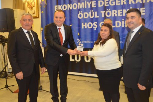 Ekonomi̇ye Değer Katanlar Ödül Töreni̇ (2024 Yılı Rekortmenleri̇)