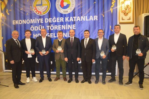 Ekonomi̇ye Değer Katanlar Ödül Töreni̇ (2024 Yılı Rekortmenleri̇)