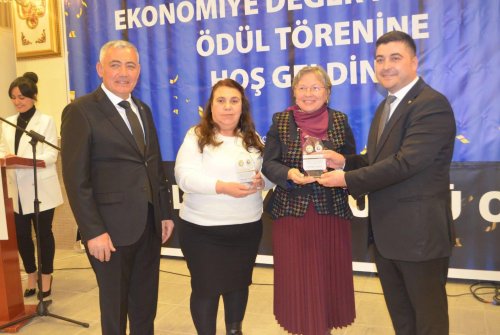Ekonomi̇ye Değer Katanlar Ödül Töreni̇ (2025 Yılı Rekortmenleri̇)
