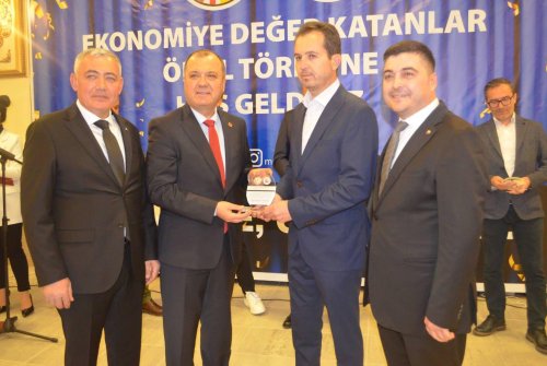 Ekonomi̇ye Değer Katanlar Ödül Töreni̇ (2025 Yılı Rekortmenleri̇)