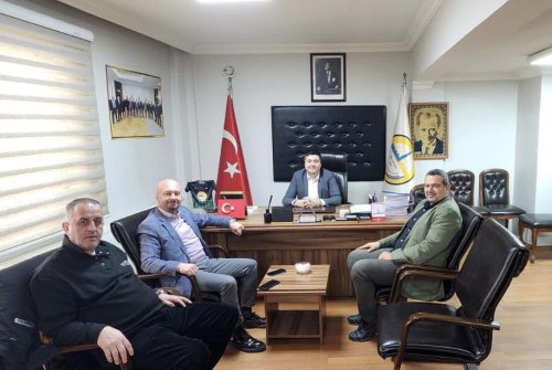 Malkara Meslek Yüksekokulu Müdürü Sn. Prof.dr. Ertuğrul Recep Erbay Ve Müdür Yardımcısı Öğr.gör. Sn. Osman Burak Akalan Yönetim Kurulu Başkanımız Tevfik Yamanoğlu’nu Makamında Ziyaret Etti.
