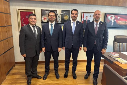 Türki̇ye Büyük Mi̇llet Mecli̇si̇'Ne Zi̇yaret